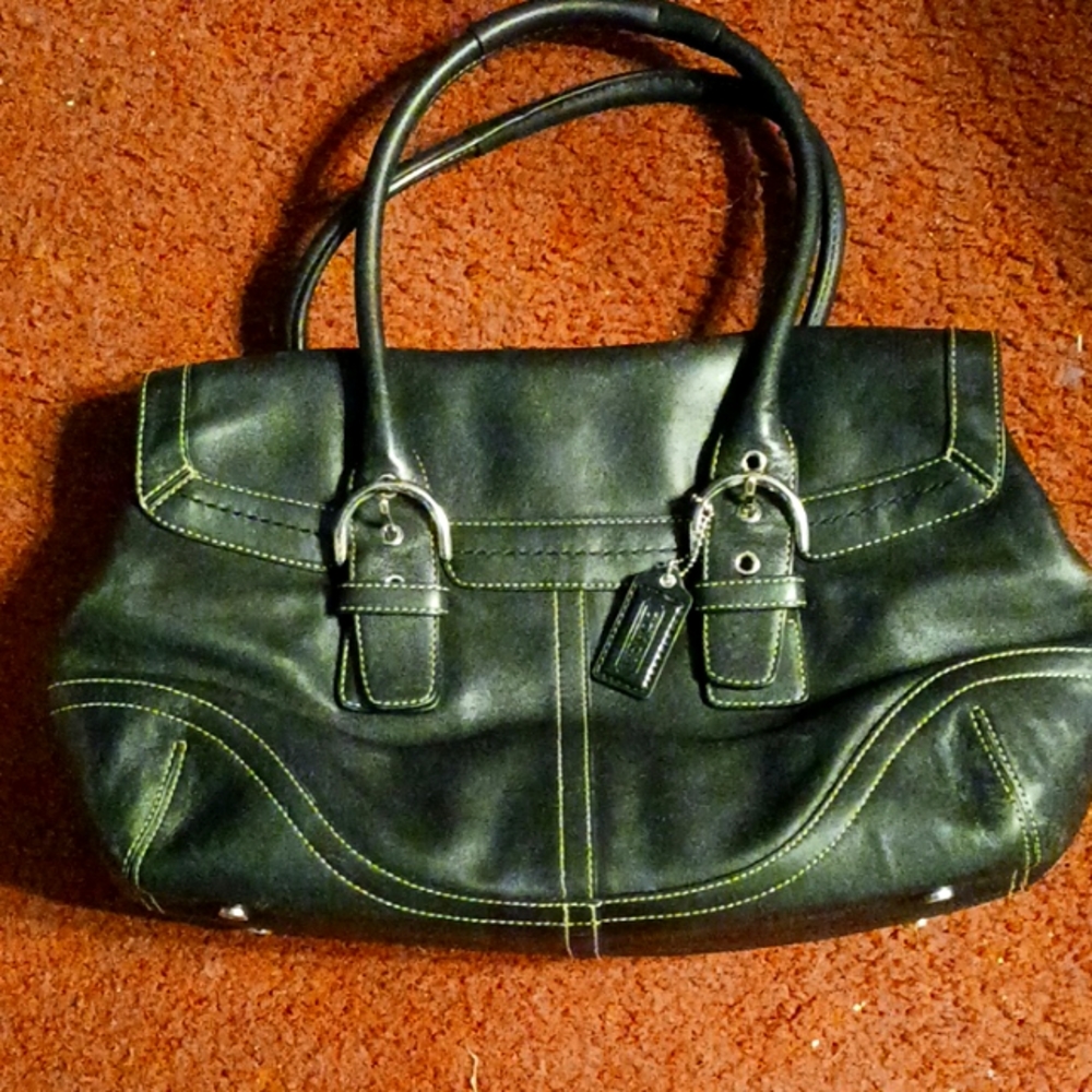 GENUINE LEATHER BLACK COACH PURSE - Picture 5 of 9